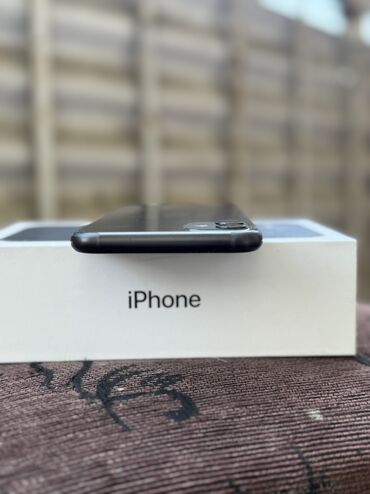 Apple iPhone: IPhone 11, 128 GB, Qara, Face ID