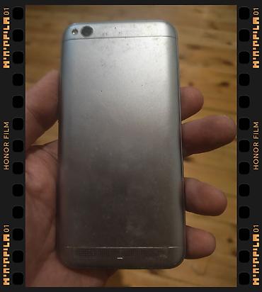 микрофон купить в баку: Redmi 5 Plus, 16 ГБ, цвет - Серебристый, Две SIM карты — 5
