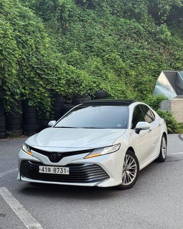 Toyota: Toyota Camry: 2019 г., 2.5 л, Бензин, Седан