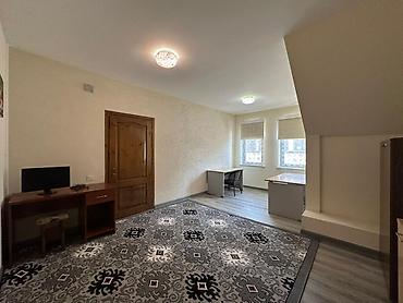 Долгосрочная аренда домов: 280 м², 6 комнат — 12