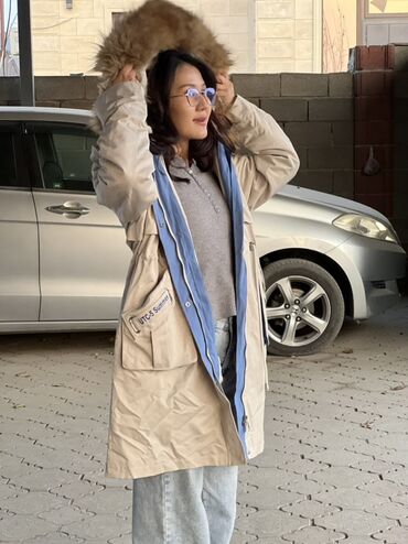 Пуховики и зимние куртки: Женские верхние вещи — подборка для холодного сезона 1) Двубортное — 2