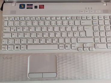 Sony: Sony Vaio PCG-71C11M / 15.6 LED / 6GB Rama / 256GB HDD Prodajem — 14