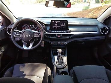 kia bango: Kia Rio: 2 l | 2022 il Sedan — 8