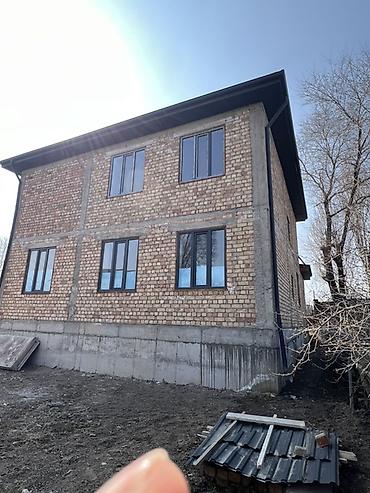 Продажа коттеджей и домов: Военно-Антоновка Дом 2х этажный Под обоии Дом 180м2 Участок 3,7 — 2