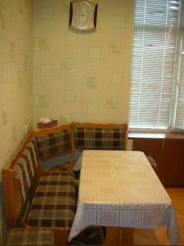 Uzunmüddətli kirayə mənzillər: Xətai metrosunun yaxınlığında 4 mertebeli binanın 4-cü mərtəbəsində — 11