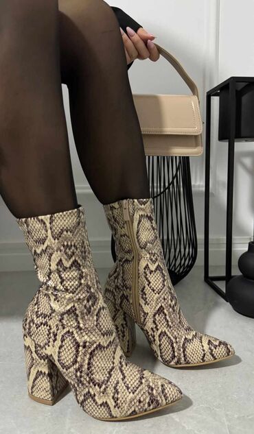 dior jordan 1: Ankle boots, 39