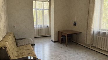 дом меняю на квартиру бишкек: 2 комнаты, С мебелью полностью