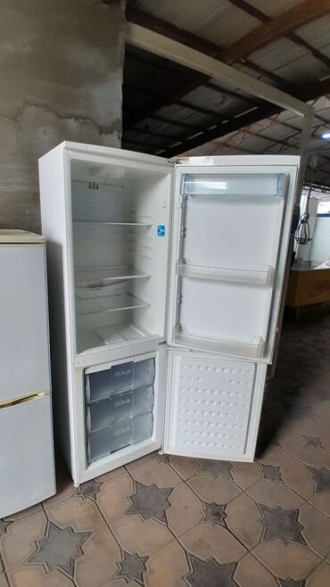 продам кресло кровать: Холодильник Beko, Двухкамерный
