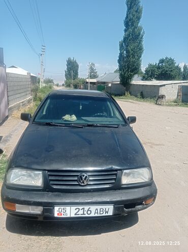 купить кожаные сиденья для авто бу: Volkswagen Vento: 1993 г., 1.8 л, Механика, Бензин, Седан