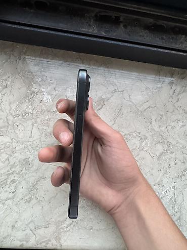 adapter iphone: IPhone 15 Pro, 256 GB, Black Titanium, Face ID — 3