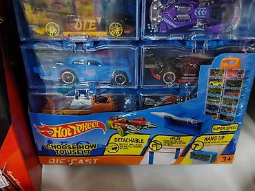 wheels: Набор машинок Hot Wheels с кейсом-органайзером - Комплект из 10 — 2