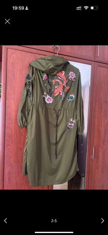 Kardiqanlar, jaketlər: Plaş, Bershka, M (EU 38), rəng - Yaşıl