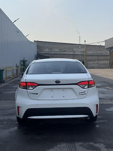 taiota raf 4: Toyota Levin: 2023 г., 1.8 л, Вариатор, Гибрид, Седан — 6