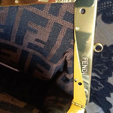 fendi cantalar: Klatç, Fendi, Yeni — 2