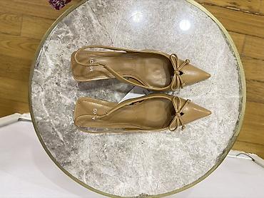 e8 kit: Mango (MNG) qadın slingback tufliləri - Model: kiltə dabanlı — 2