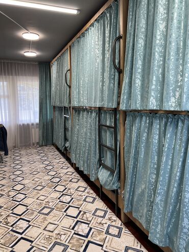 Посуточная аренда комнат: 200 м² — 8