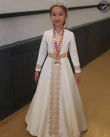 костюмы для девочек: Продам кафтан с шапкой, платье (10-13 лет), аджарский костюм(на — 3