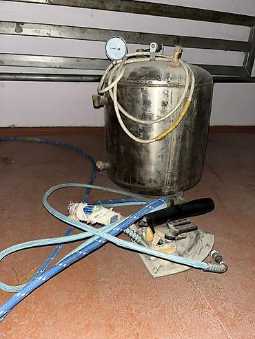 Парогенераторы, гладильное оборудование: Российский швейный петля машина сатылат 10000 сомго утюг подарок — 8