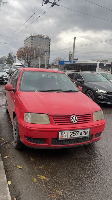 продаю виндом: Volkswagen Polo: 2000 г., 1.4 л, Автомат, Бензин, Хэтчбэк