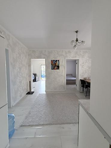 сдаю малосемейку: 70 м², 3 комнаты, Без животных — 10