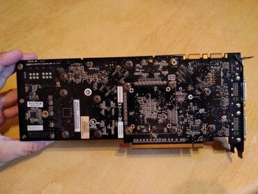 Druga oprema za računare i laptopove: Graficka kartica za kompjuter,desktop racunar
Nepoznato stanje na lalafo.rs — 8 Druga oprema za računare i laptopove: Graficka kartica za kompjuter,desktop racunar
Nepoznato stanje — 8