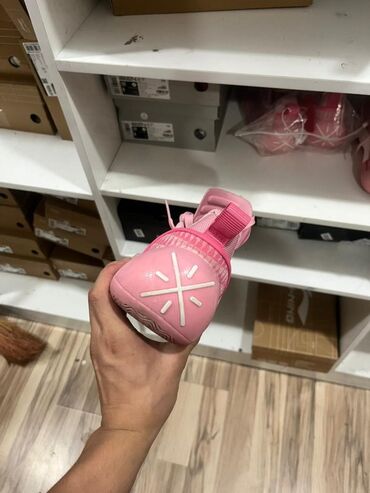 купить кроссовки баскетбольные: Розовые баскетбольные кроссовки Li-Ning с низким профилем и