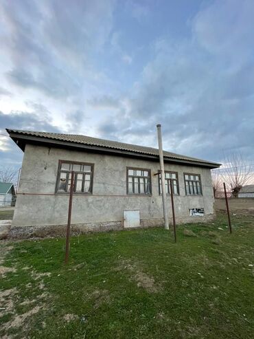 Həyət evləri və villaların satışı: 3 otaqlı, 120 kv. m, Kredit yoxdur, Təmirsiz
