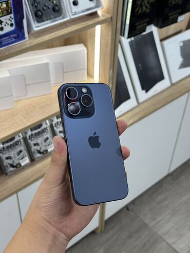 Apple iPhone: IPhone 15 Pro, Б/у, 256 ГБ, Blue Titanium, Защитное стекло, Чехол, 90 %