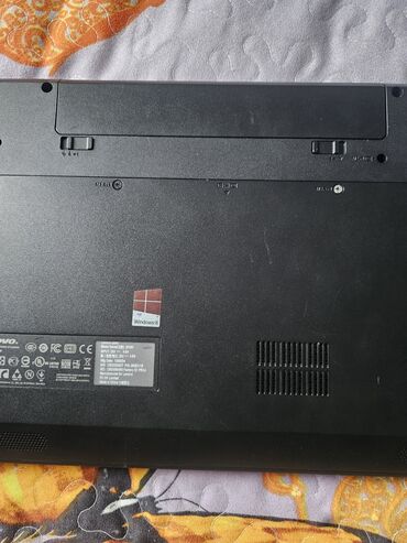 Lenovo: İşlənmiş Lenovo 15.6 ", Intel Pentium, 256 GB, Ünvandan götürmə — 2