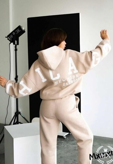 Gornji i donji deo: 🤍⚜ 𝙉𝙤𝙫𝙖 𝙠𝙤𝙡𝙚𝙠𝙘𝙞𝙟𝙖 ⚜🤍 🤍⚜ 𝙄𝙯𝙜𝙡𝙚𝙙𝙖𝙟𝙩𝙚 𝙛𝙚𝙣𝙤𝙢𝙚𝙣𝙖𝙡𝙣𝙤 𝙪𝙯 𝙣𝙖𝙨𝙚 𝙢𝙤𝙙𝙚𝙡𝙚 🤍⚜ — 9