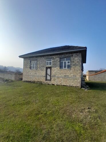 şamaxıda kirayə ev: 3 otaqlı, 100 kv. m, Kredit yoxdur, Təmirsiz
