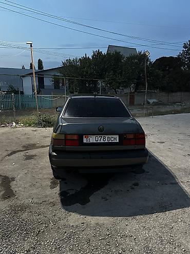 Унаа сатуу: Volkswagen Vento: 1994 г., 1.8 л, Кол менен иштөөчү, Бензин, Седан — 2
