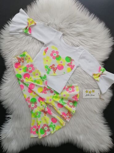 Kompleti: Komplet: Majica, Pantalone — 30