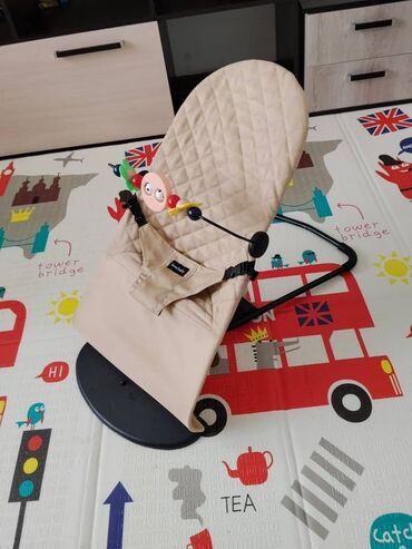 сиденья на велосипед: Шезлонг-качалка BabyBjörn Bouncer Balance Soft, бежевый -