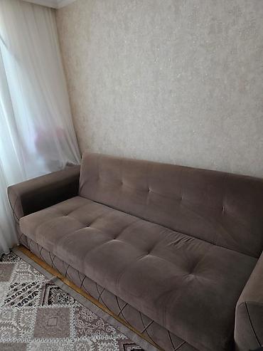 Divanlar: Divan satılır 
Islenilib
170 azn — 2