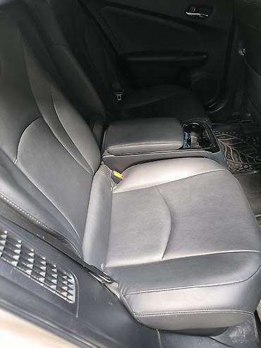 Toyota Prius: 2018 г., 1.8 л, Вариатор, Гибрид, Седан — 8