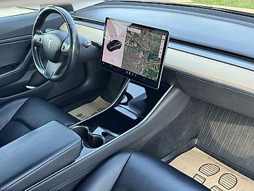 es 2016: Tesla Model 3: 2018 г., Электромобиль, Седан — 8