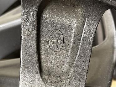 01: Литые Диски R 17 Toyota, Комплект, отверстий - 5, Б/у — 9