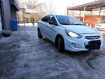 Hyundai: Hyundai Solaris: 2013 г., 1.4 л, Механика, Бензин, Седан — 4