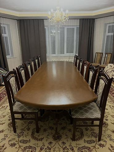 Комплект: Большой стол в комплекте со стульями в классическом стиле