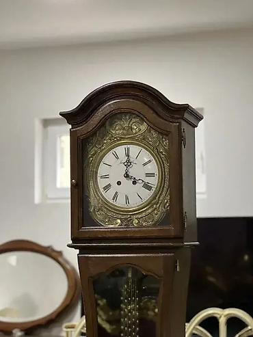proslava: Stajaći / podni sat sa mehanizmom ⏰ Krene da radi i stane posle nekog — 3
