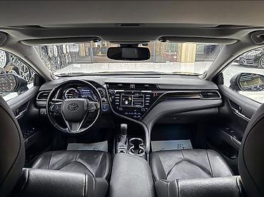 srv 2: Toyota Camry: 2020 г., 2.5 л, Автомат, Гибрид, Седан — 9