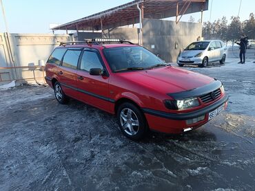 Volkswagen: Volkswagen Passat: 1994 г., 1.8 л, Механика, Бензин, Универсал