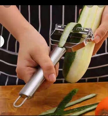 горячий нож: 2в1😍☝️
тёрка и ножик для чистки овощей 
материал из нержавеющей стали