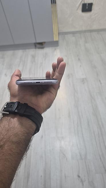 hile mobile: IPhone 11, Deep Purple, Face ID — 3