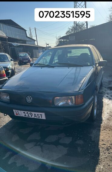 Volkswagen: Volkswagen Passat: 1989 г., 1.8 л, Механика, Бензин, Седан