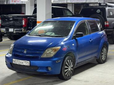 Toyota: Toyota ist: 2002 г., 1.5 л, Автомат, Бензин, Универсал