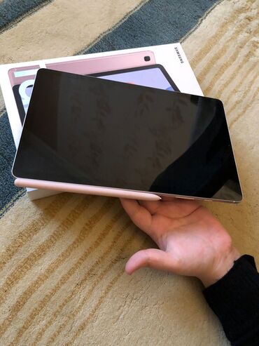 Kompüter ehtiyyat hissələri: Samsung Galaxy Tab S6 Lite planşet + S Pen - Model: Galaxy Tab S6