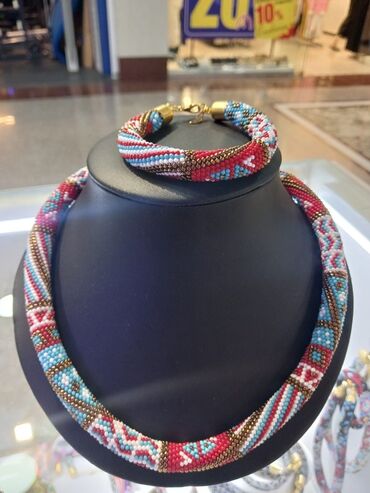 Bijuteriya dəstləri: Məhsul: Əl işi muncuq dəsti – boyunbağı və bilərzik - Dizayn — 10