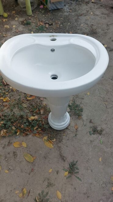 б у набор ключей: Раковина для ванной, Особенности: Глянцевое, Овальная форма